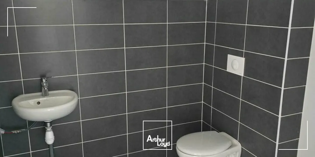 Locaux commerciaux - Location - SAINT PAUL TROIS CHATEAUX - 26130 - 163-163 - 7821903