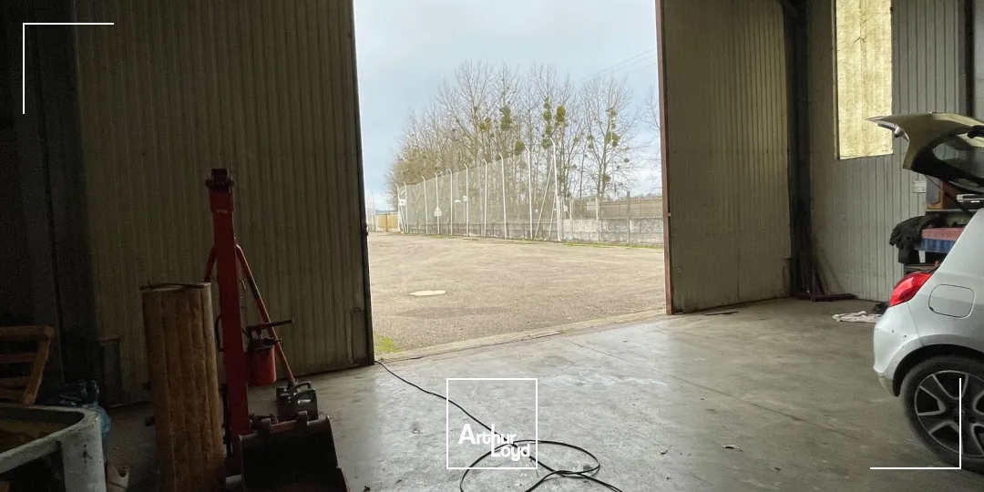 Locaux d'activité & Entrepôts - Vente - GAILLON - 27600 - 700-700 - 7822375