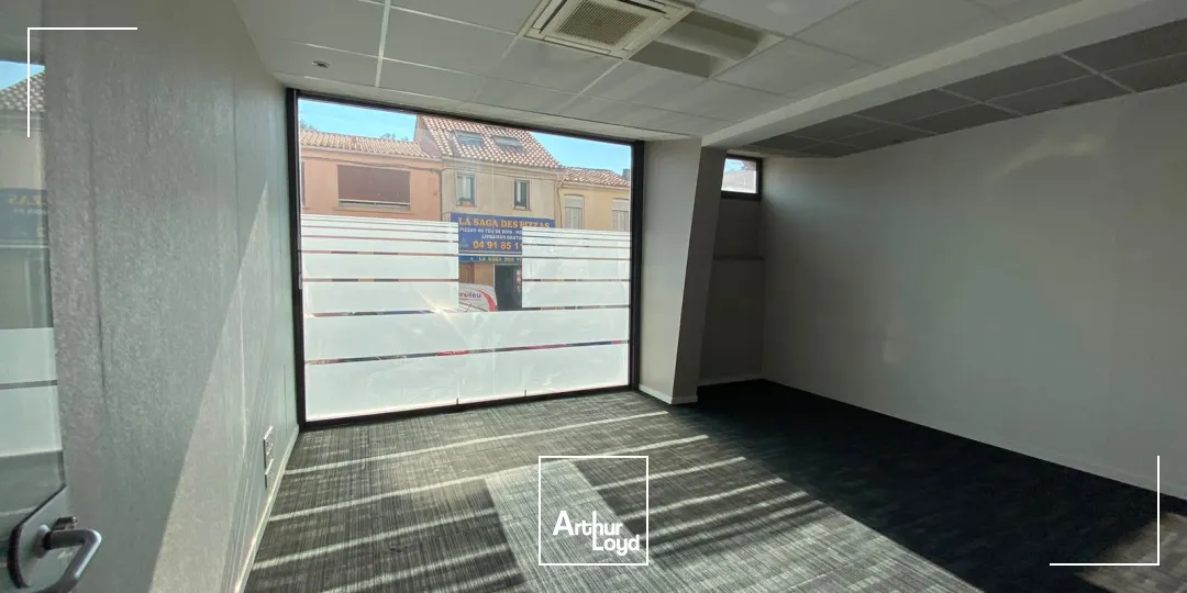 Locaux commerciaux - Location - MARSEILLE - 13012 - 264.5-264.5 - 7822395