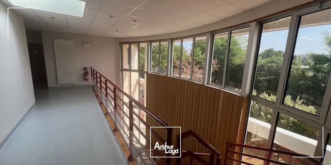Locaux d'activité & Entrepôts - Vente - GOMETZ LE CHATEL - 91940 - 520-520 - 7822455