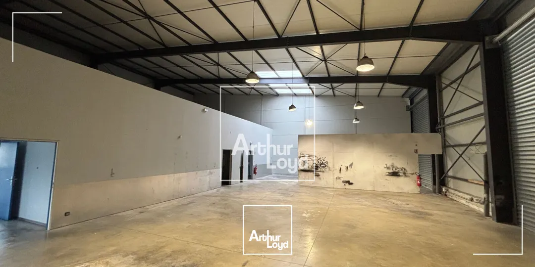 Locaux d'activité & Entrepôts - Location - BERNIS - 30620 - 400-400 - 7823675