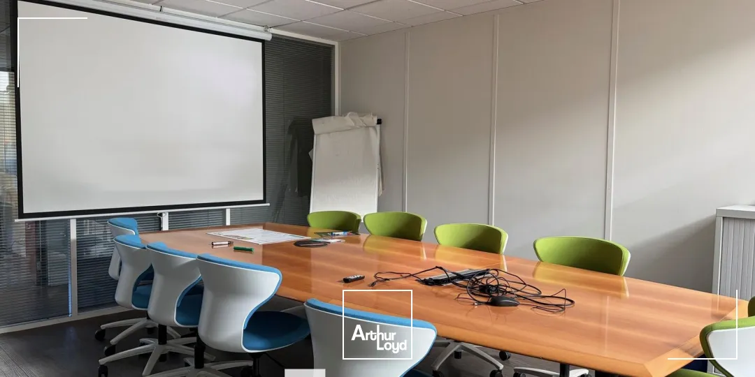 Locaux d'activité & Entrepôts - Location - VAULX EN VELIN - 69120 - 1446-1446 - 7824230