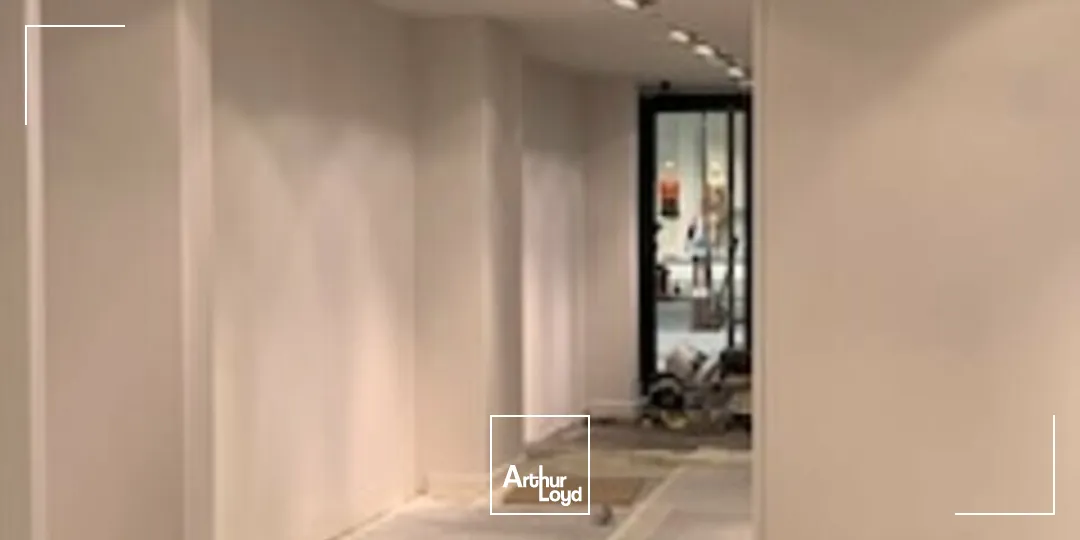 Locaux commerciaux - Location - AVIGNON - 84000 - 235.46-235.46 - 7824377