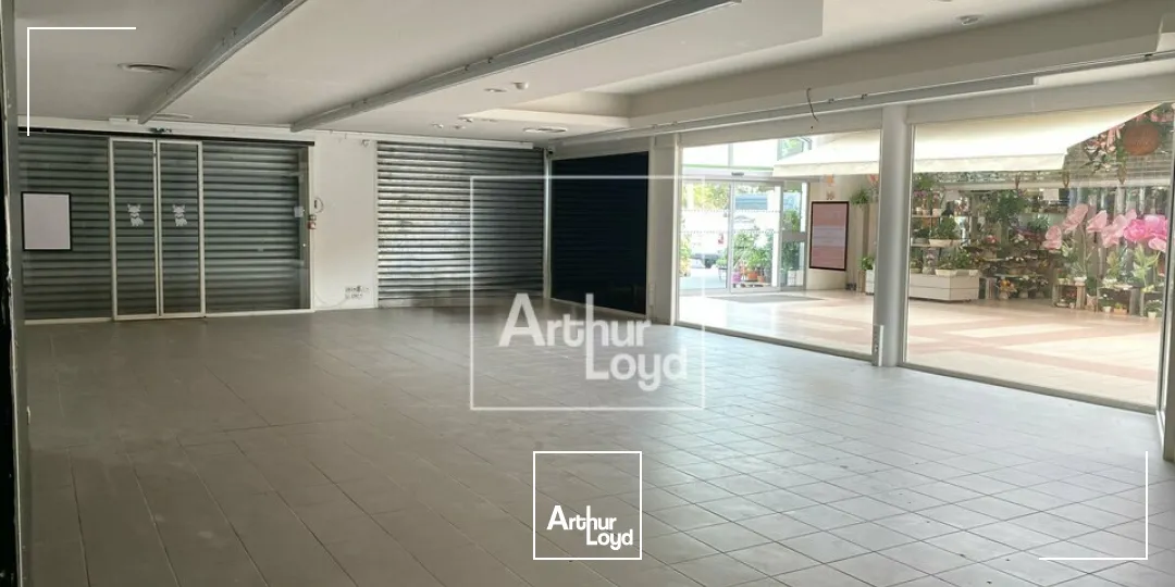 Locaux commerciaux - Location - RUBELLES - 77950 - 165.21-165.21 - 7824427