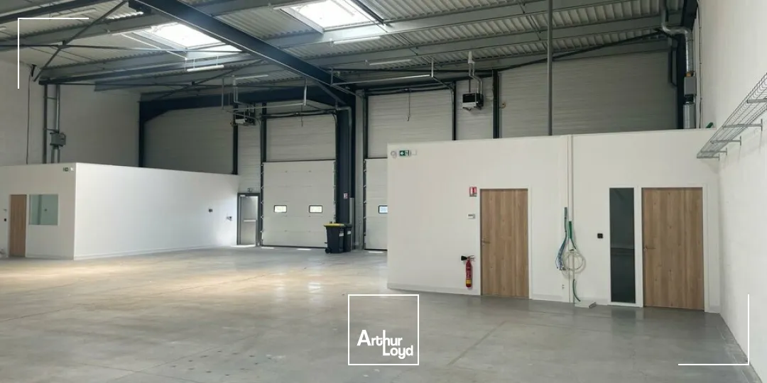 Locaux d'activité & Entrepôts - Location - DOMPIERRE-SUR-YON - 85170 - 747-747 - 7826376