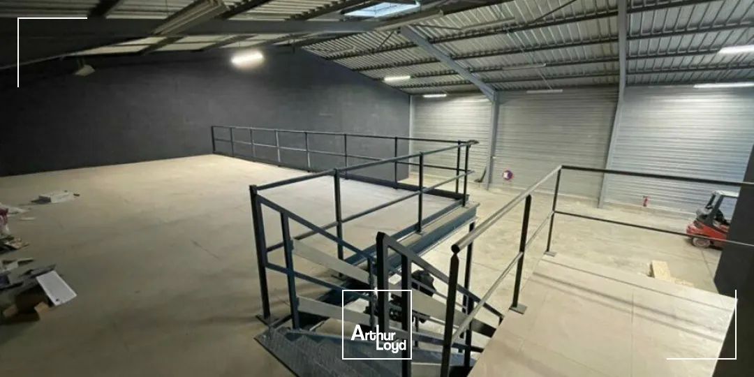 Locaux d'activité & Entrepôts - Location - ISLES SUR SUIPPE - 51110 - 663-663 - 7826397