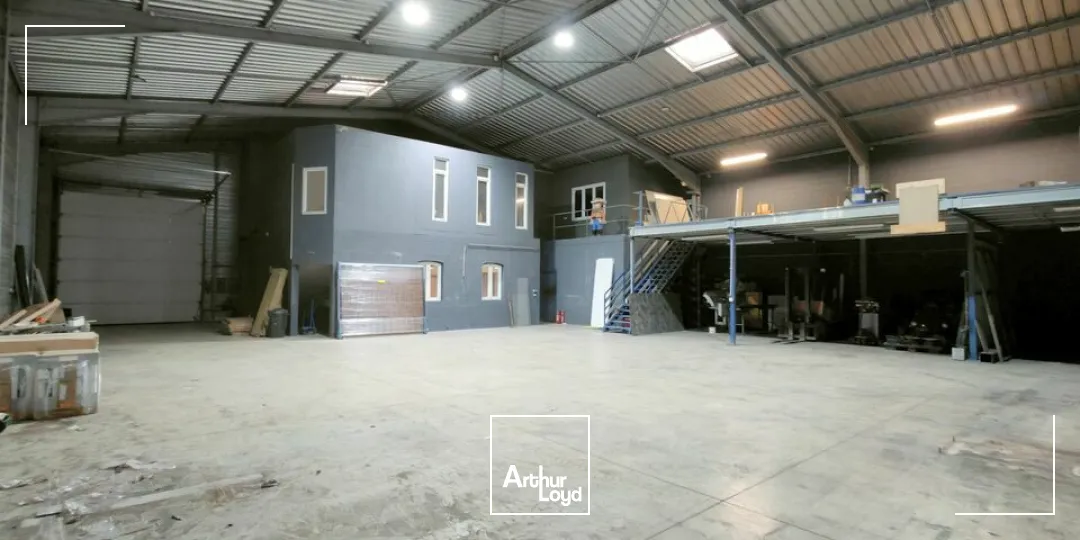 Locaux d'activité & Entrepôts - Location - ISLES SUR SUIPPE - 51110 - 663-663 - 7826395