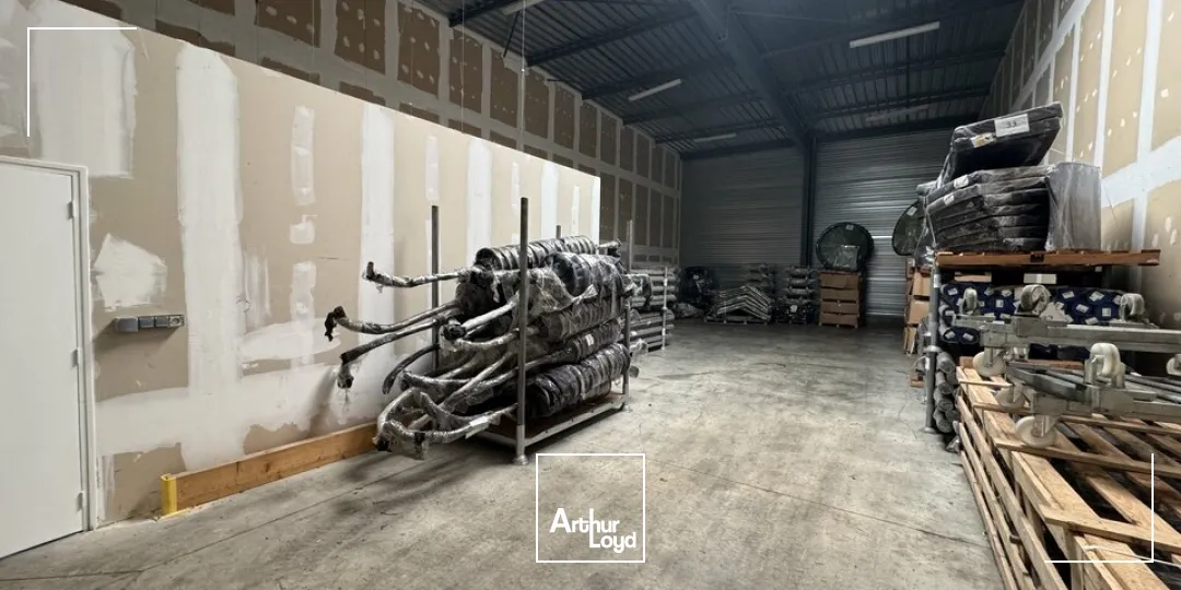 Locaux d'activité & Entrepôts - Location - MONTLOUIS SUR LOIRE - 37270 - 188-188 - 7826417