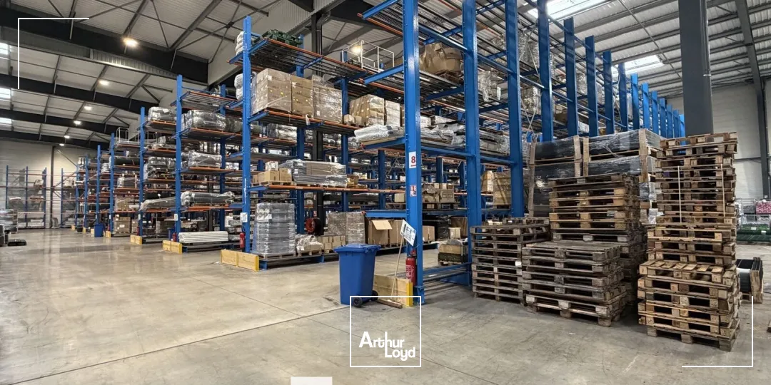 Locaux d'activité & Entrepôts - Location - BELLEVILLE-EN-BEAUJOLAIS - 69220 - 6200-6200 - 7827313