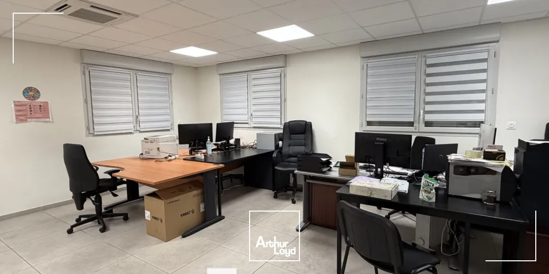 Locaux d'activité & Entrepôts - Location - BELLEVILLE-EN-BEAUJOLAIS - 69220 - 6200-6200 - 7827316