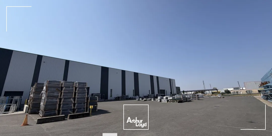 Locaux d'activité & Entrepôts - Location - BELLEVILLE-EN-BEAUJOLAIS - 69220 - 6200-6200 - 7827312