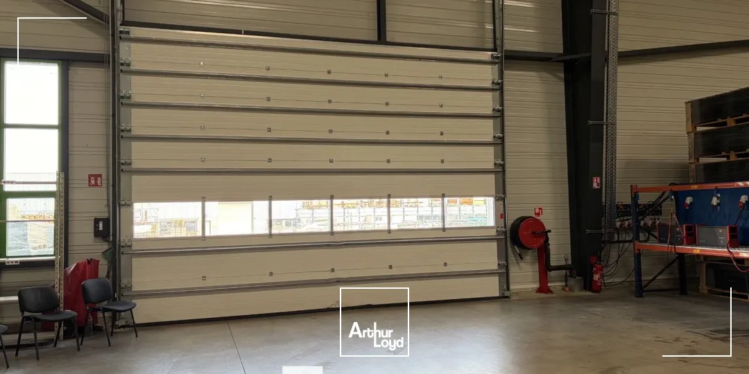 Locaux d'activité & Entrepôts - Location - BELLEVILLE-EN-BEAUJOLAIS - 69220 - 6200-6200 - 7827317