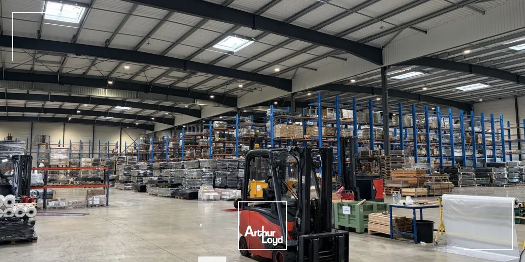 Locaux d'activité & Entrepôts - Location - BELLEVILLE-EN-BEAUJOLAIS - 69220 - 6200-6200 - 7827315