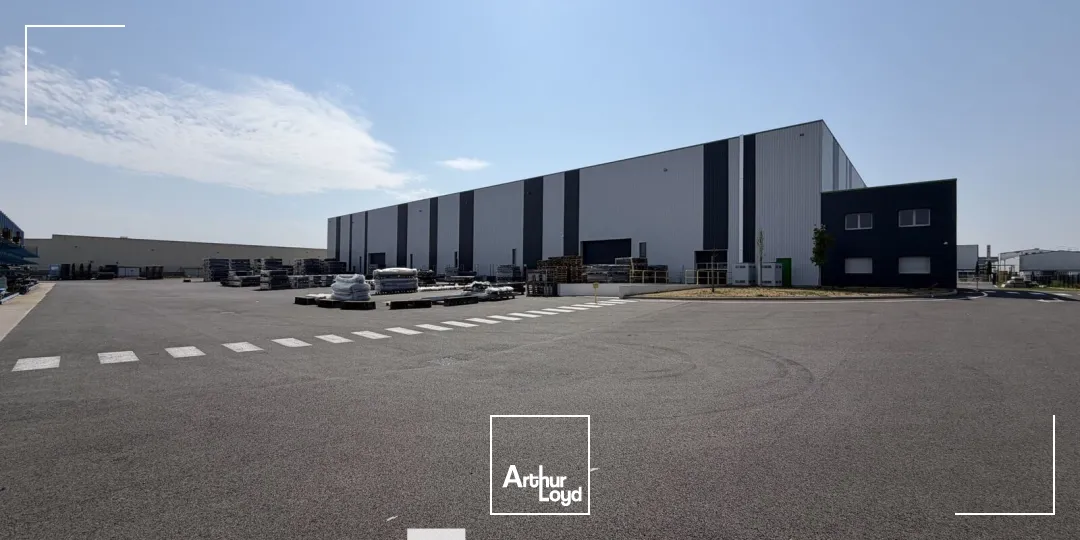 Locaux d'activité & Entrepôts - Location - BELLEVILLE-EN-BEAUJOLAIS - 69220 - 6200-6200 - 7827318