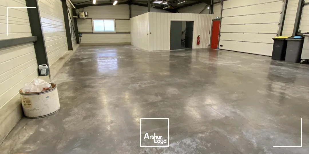 Locaux d'activité & Entrepôts - Location - FONTAINE LA GUYON - 28190 - 239-239 - 7827944