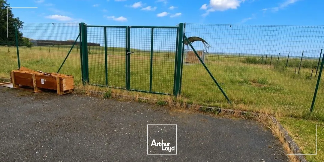 Locaux d'activité & Entrepôts - Location - FONTAINE LA GUYON - 28190 - 239-239 - 7827947