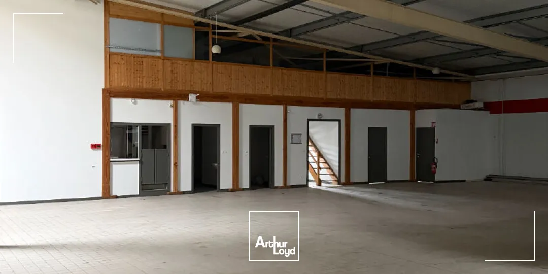 Locaux commerciaux - Vente - ROCHECHOUART - 87600 - 1690-1690 - 7828025