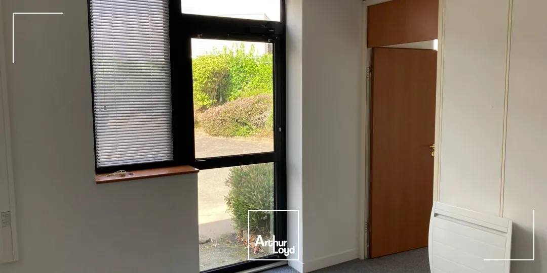Bureaux - Location - GUIPAVAS - 29490 - 10.55-56.73 - 7828245