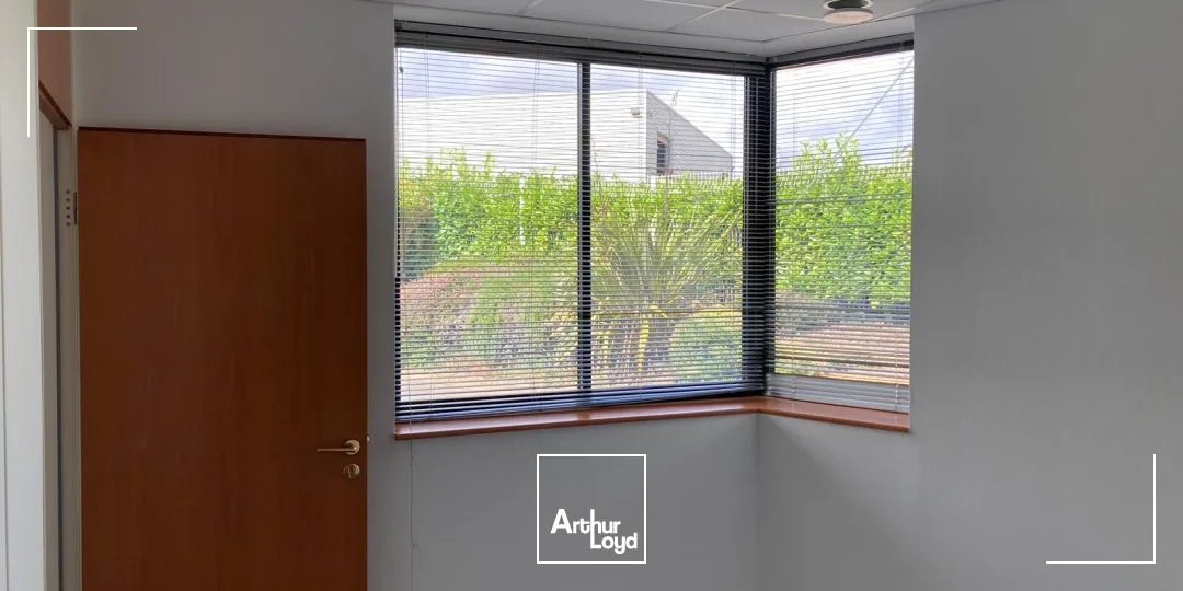 Bureaux - Location - GUIPAVAS - 29490 - 10.55-56.73 - 7828246