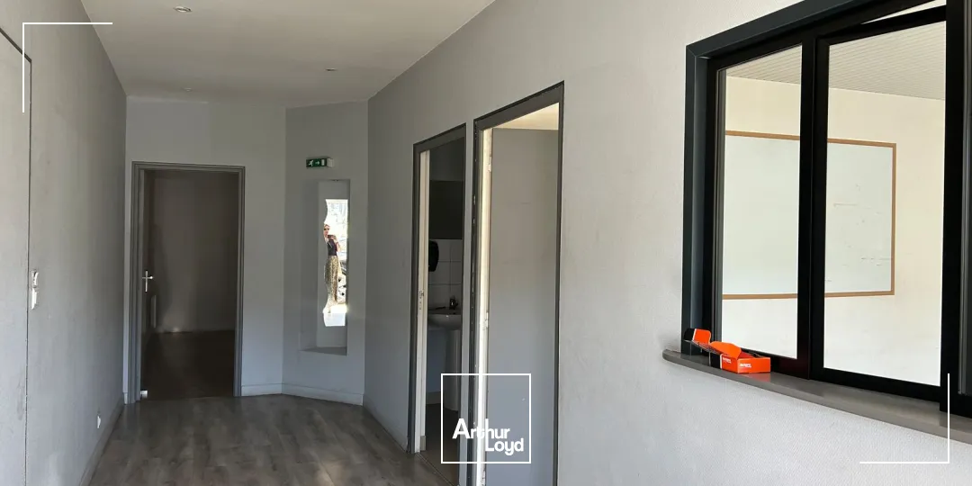 Locaux d'activité & Entrepôts - Location - SAINT ANDRE DES EAUX - 44117 - 261-261 - 7831743