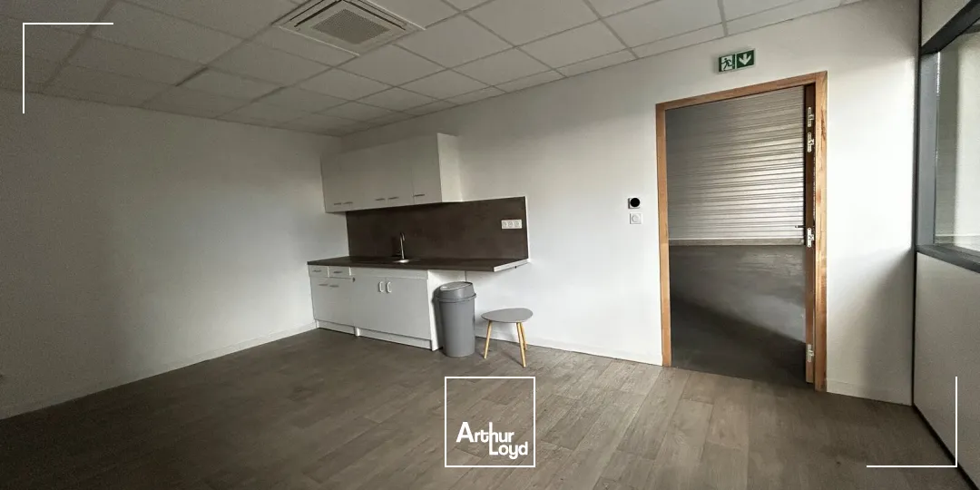 Locaux d'activité & Entrepôts - Location - VILLENAVE D'ORNON - 33140 - 260-260 - 7832223