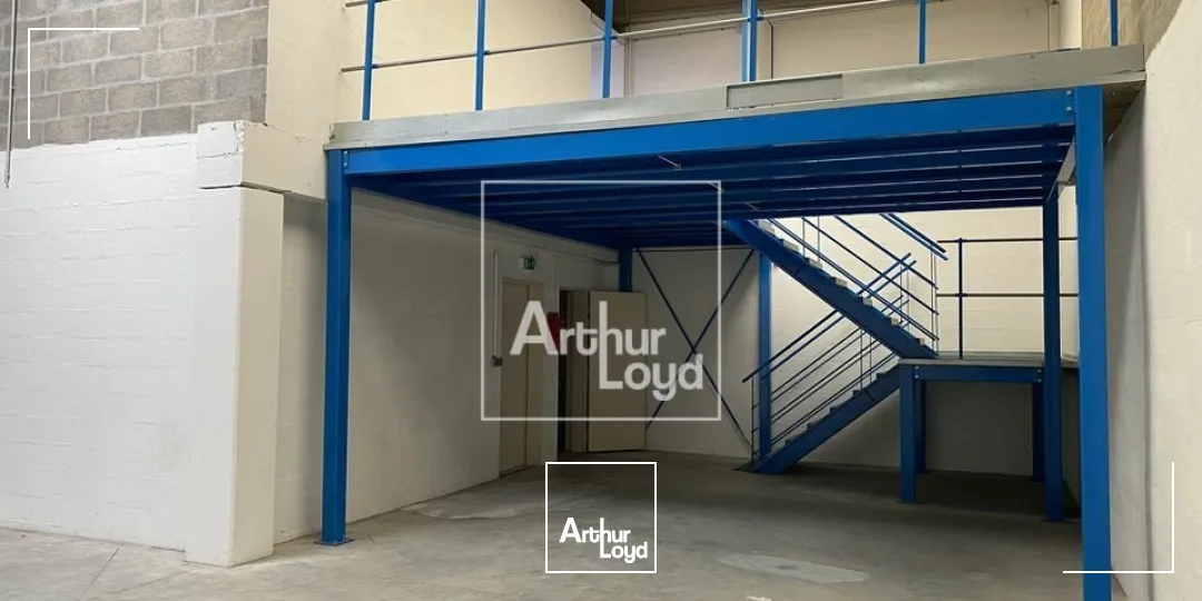 Locaux d'activité & Entrepôts - Location - MOISSY CRAMAYEL - 77550 - 187-187 - 7833339
