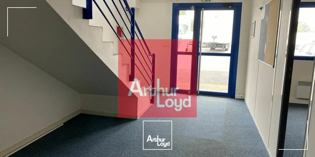 Locaux d'activité & Entrepôts - Location - MOISSY CRAMAYEL - 77550 - 295-295 - 7833345