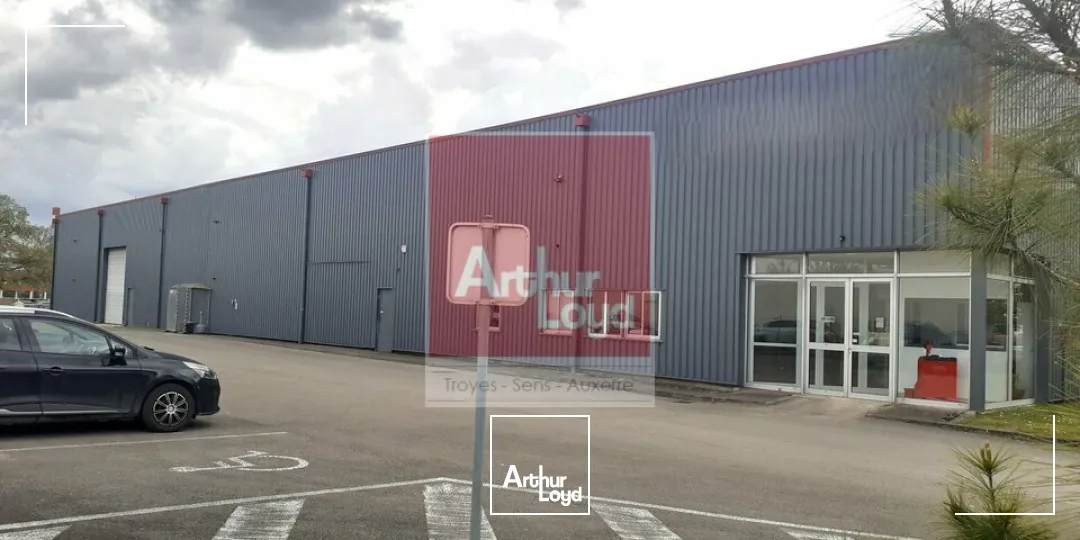 Locaux d'activité & Entrepôts - Location - LA CHAPELLE-SAINT-LUC - 10600 - 997-997 - 7833369
