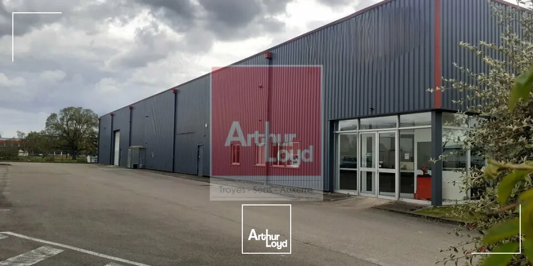 Locaux d'activité & Entrepôts - Location - LA CHAPELLE-SAINT-LUC - 10600 - 997-997 - 7833367