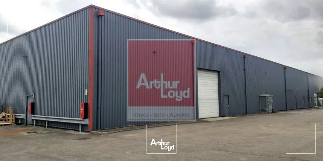 Locaux d'activité & Entrepôts - Location - LA CHAPELLE-SAINT-LUC - 10600 - 997-997 - 7833373