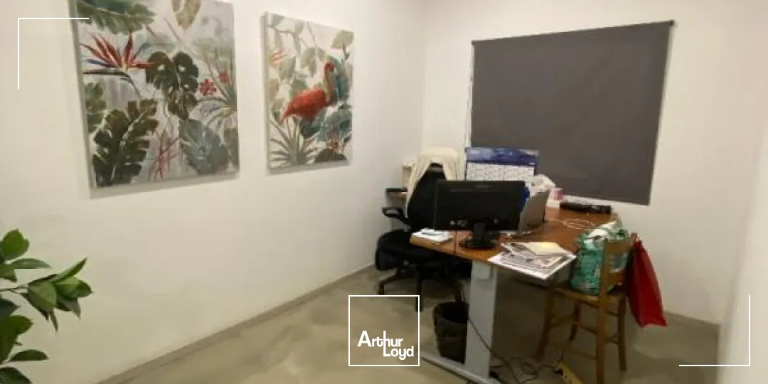 Locaux d'activité & Entrepôts - Location - Fort De France - 97200 - 300-300 - 7833932