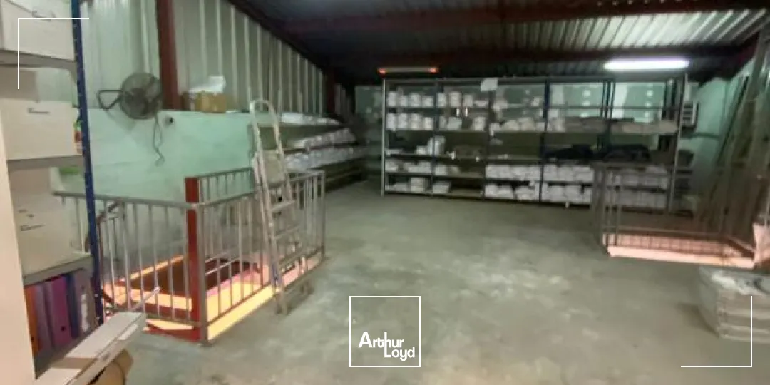 Locaux d'activité & Entrepôts - Location - Fort De France - 97200 - 300-300 - 7833934