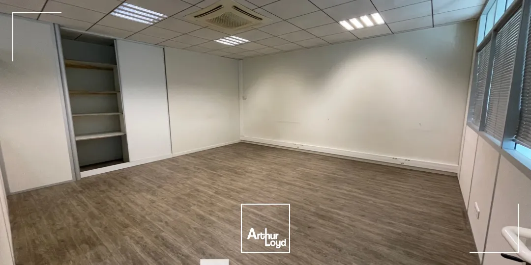 Bureaux - Location - CHAMPAGNE AU MONT D'OR - 69410 - 113-113 - 7834424