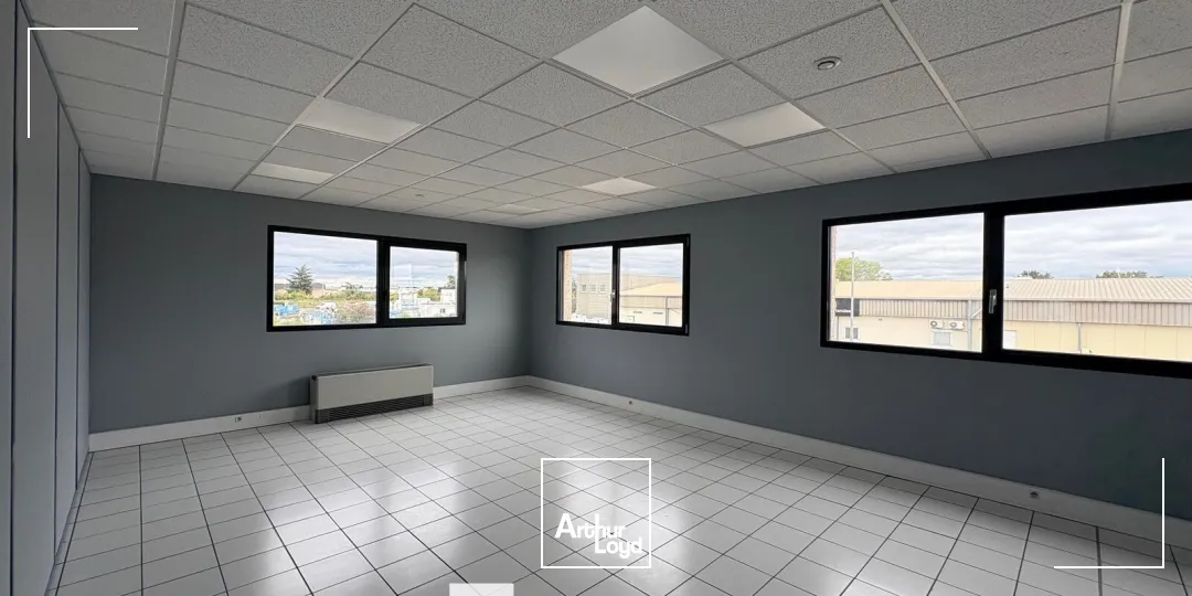 Locaux d'activité & Entrepôts - Location - CORBAS - 69960 - 1362-3046 - 7834487