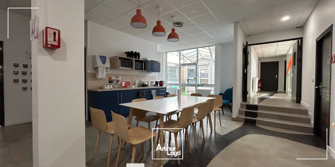 Bureaux - Location - VILLEURBANNE - 69100 - 326.26-1112.25 - 7834561