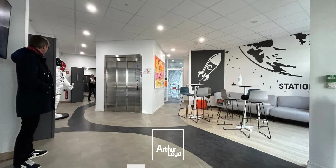 Bureaux - Location - VILLEURBANNE - 69100 - 326.26-1112.25 - 7834559