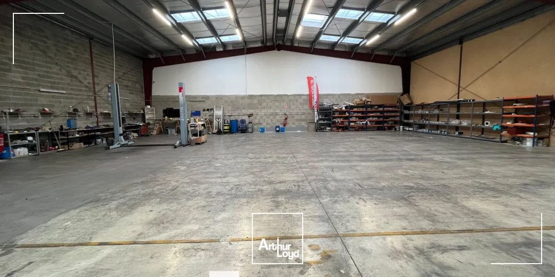 Locaux d'activité & Entrepôts - Location - SAINT GENIS LAVAL - 69230 - 440-440 - 7834584