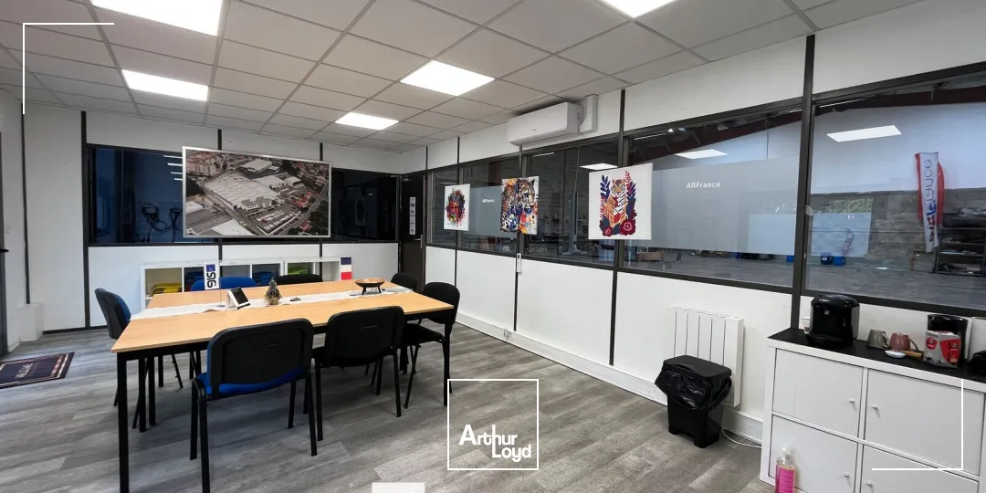 Locaux d'activité & Entrepôts - Location - SAINT GENIS LAVAL - 69230 - 440-440 - 7834587