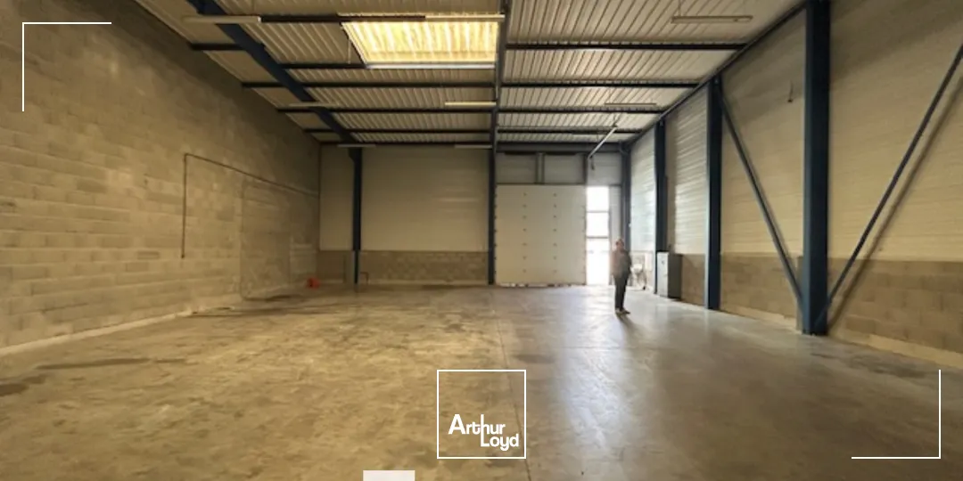 Locaux d'activité & Entrepôts - Location - DECINES CHARPIEU - 69150 - 2714-2714 - 7834649