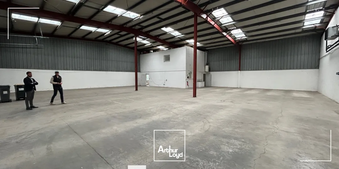 Locaux d'activité & Entrepôts - Location - CHASSIEU - 69680 - 605-605 - 7834656