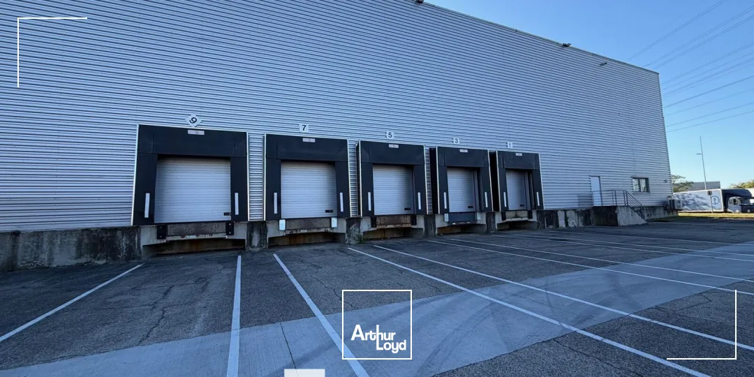 Locaux d'activité & Entrepôts - Location - MIONS - 69780 - 438-25465 - 7834700