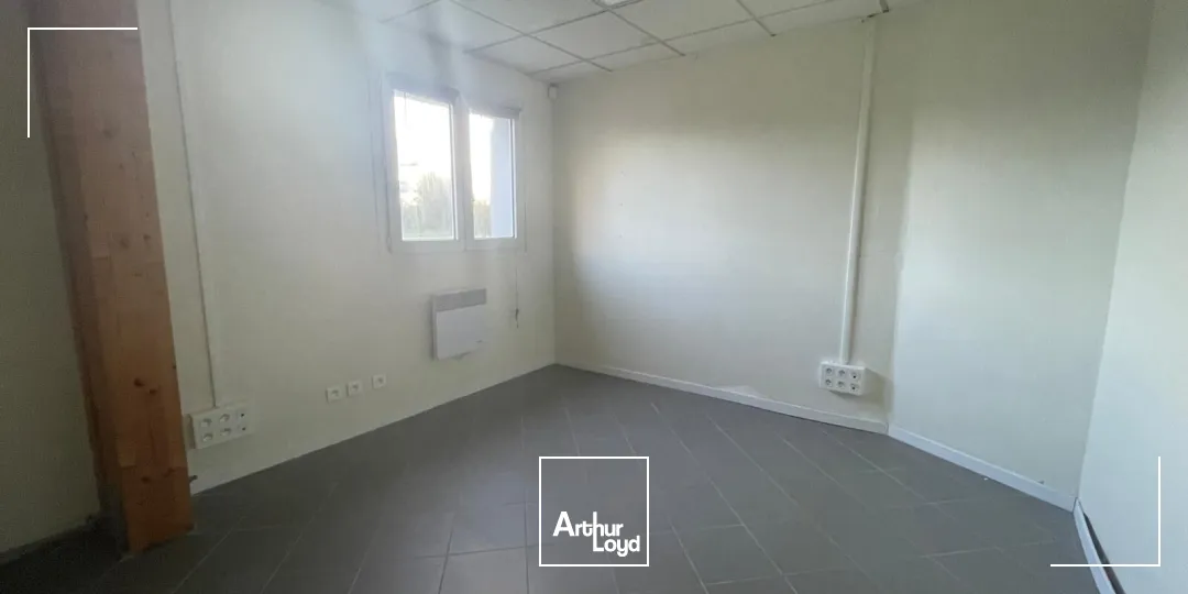 Locaux d'activité & Entrepôts - Location - PLOEREN - 56880 - 700-700 - 7836061