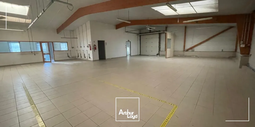 Locaux d'activité & Entrepôts - Location - PLOEREN - 56880 - 700-700 - 7836060