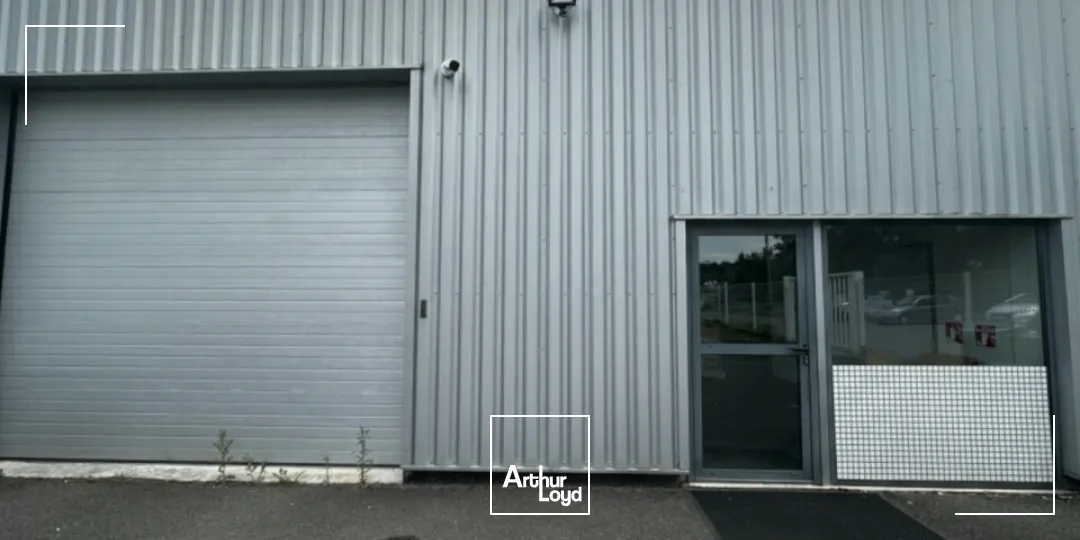 Locaux d'activité & Entrepôts - Location - SAINT-DOULCHARD - 18230 - 148-148 - 7836093