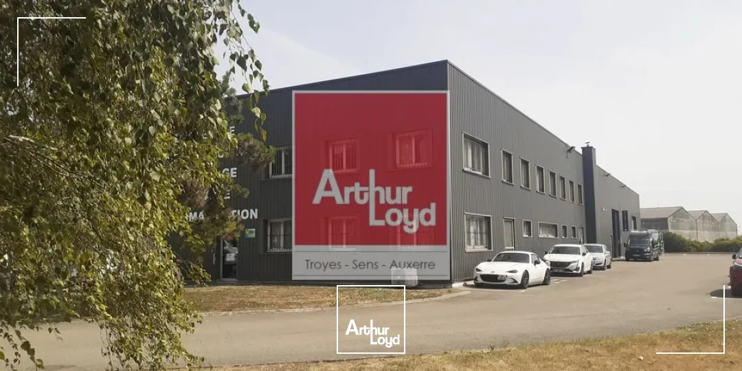Locaux d'activité & Entrepôts - Location - LA CHAPELLE-SAINT-LUC - 10600 - 879-6704 - 7838027