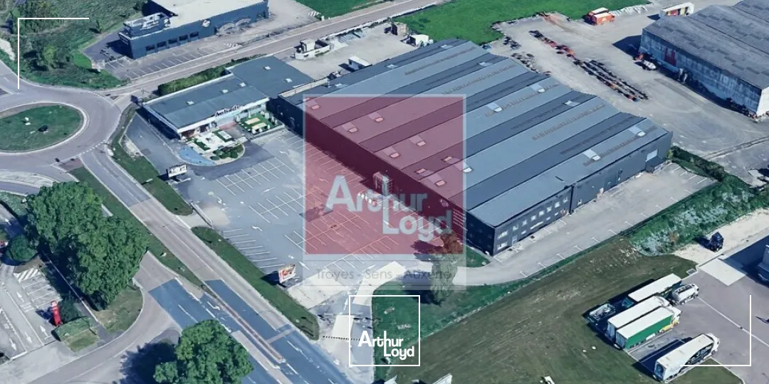 Locaux d'activité & Entrepôts - Vente - LA CHAPELLE-SAINT-LUC - 10600 - 879-6704 - 7838037