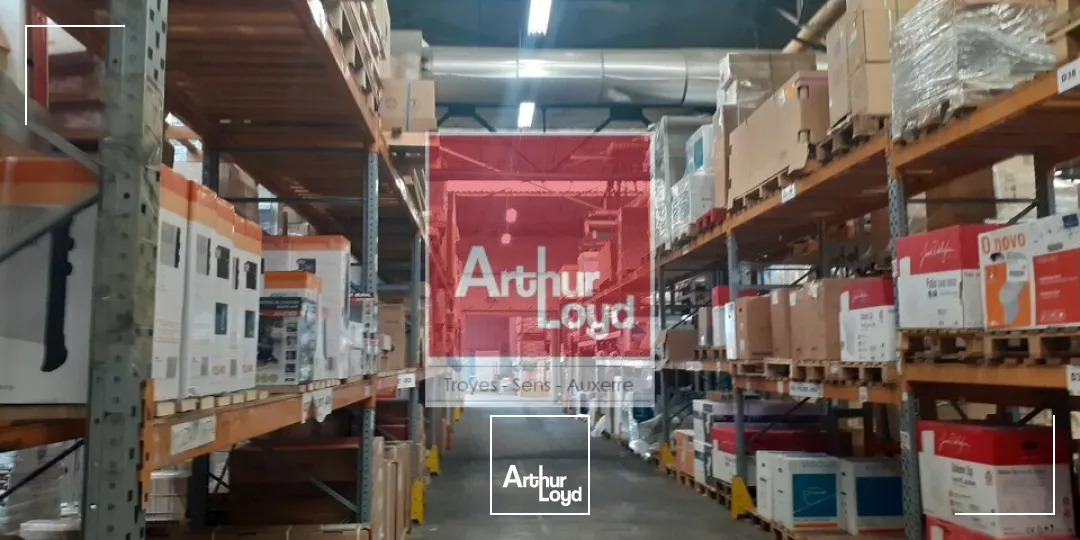 Locaux d'activité & Entrepôts - Vente - LA CHAPELLE-SAINT-LUC - 10600 - 879-6704 - 7838043