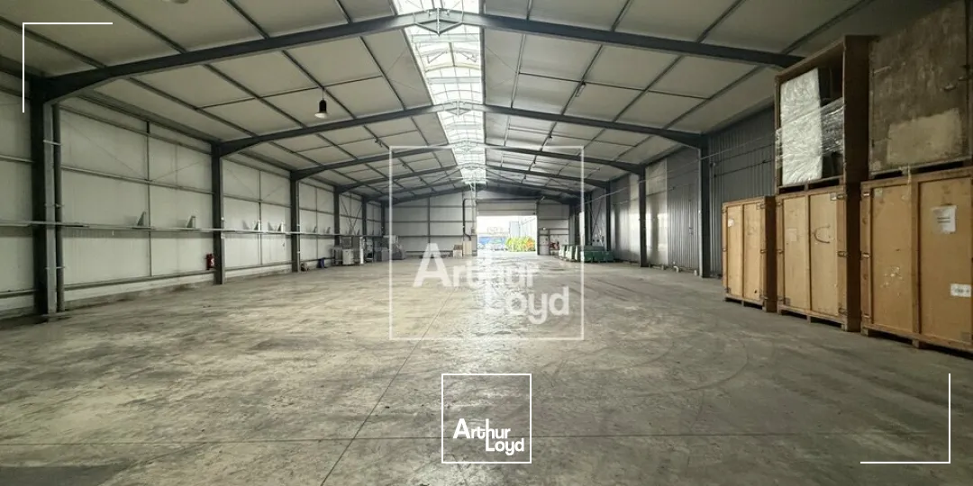 Locaux d'activité & Entrepôts - Location - MEAUX - 77100 - 200-4700 - 7838772