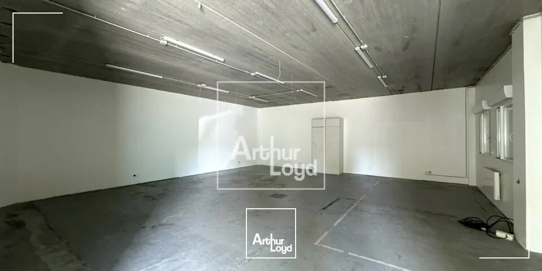 Locaux d'activité & Entrepôts - Location - VULAINES-SUR-SEINE - 77870 - 83-433 - 7838777