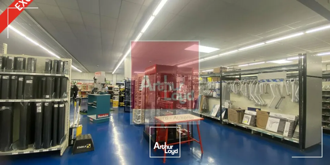 Locaux d'activité & Entrepôts - Location - LA CHAPELLE-SAINT-LUC - 10600 - 879-6704 - 7838824